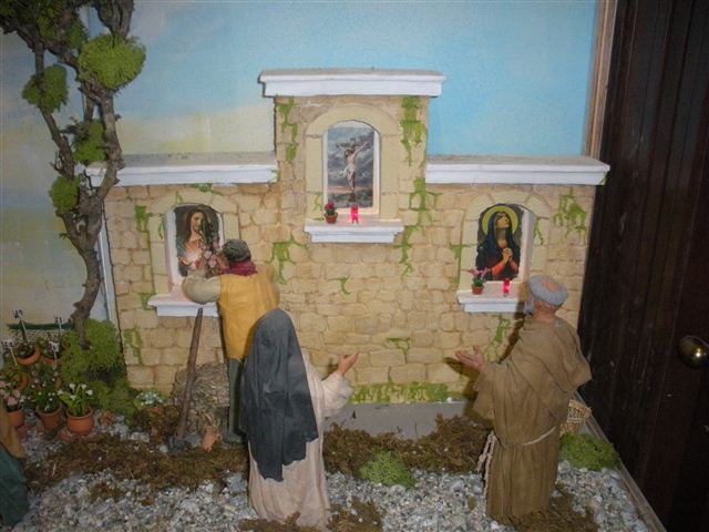 calvario con un personaggio calvario con un personaggio